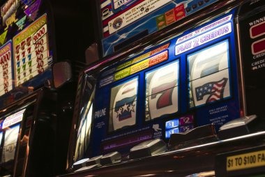Fortune Tiger slot game interface showing five reels with tiger symbols and cascade animation